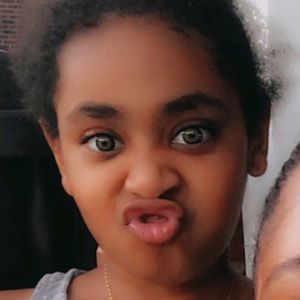 Meet your Posher, Hadiya